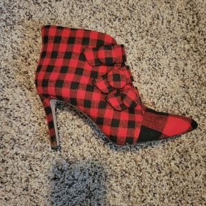 Worn Once Size 5 Gianni Bini Heels